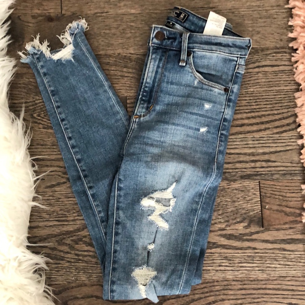 A&F Simone High Rise Super Skinny Denim
